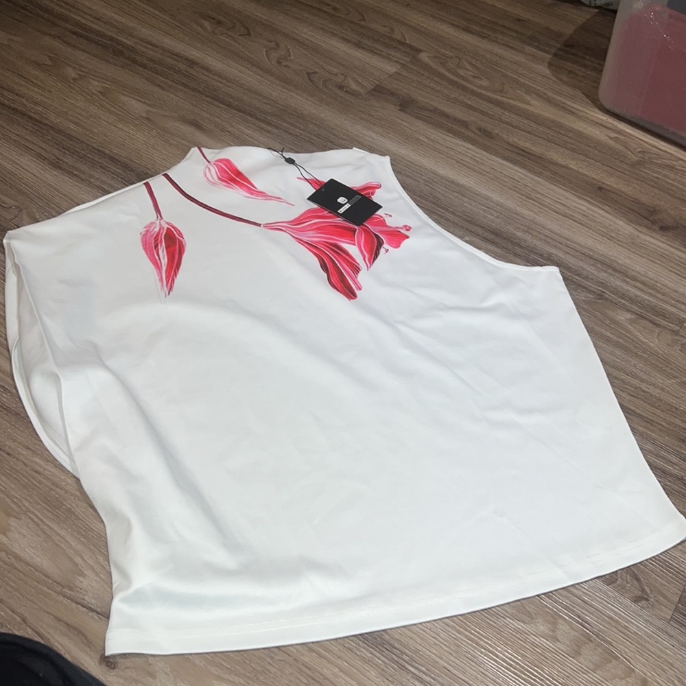 STYLEWE White Top with Pink Floral Design - Picture 8 of 8